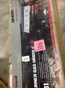 Royal Gourmet 4-Burner Propane Gas Grill Griddle in Steel with Fixed Side Tables  in good conditions