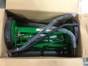 Scotts 16 in. Manual Walk Behind Push Reel Lawn Mower by Scotts in good condition used
