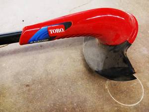 lot 278 image: Toro 12 Electric Trimmer