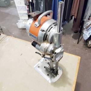 lot 341 image: Eastman Class 625 Ultronic Cutting Machine