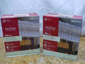 Holiday Living 300-Count Constant White Mini Incandescent Plug-In Christmas Icicle Lights SKU 0003752 Retails each $12.98, (527)