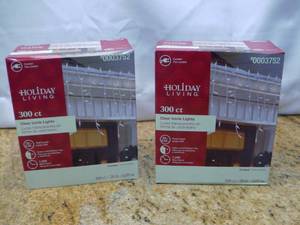 Holiday Living 300-Count Constant White Mini Incandescent Plug-In Christmas Icicle Lights SKU 0003752 Retails each $12.98, (524)