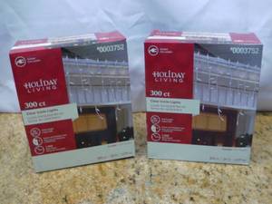 Holiday Living 300-Count Constant White Mini Incandescent Plug-In Christmas Icicle Lights SKU 0003752 Retails each $12.98, (520)