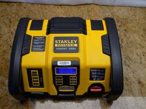 Stanley PP1DCS Fatmax 1000 Peak Amp Power Station, (1623)