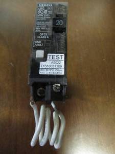 lot 844 image: Siemens 20 Amp Single Pole Type QPF2 GFCI Circuit Breaker, US2QF120AP