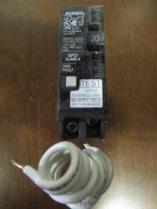 lot 855 image: Murray 20 Amp Single Pole Type MP-GT2 GFCI Circuit Breaker, US2MP120GFAP