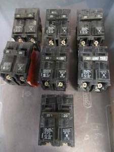 lot 872 image: (7-Pack) - Siemens Q220 - 20-Amp Double Pole Type QP Circuit Breakers