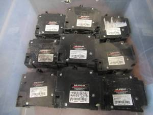 lot 875 image: (9-Pack) - Murray MP2020U - 20 Amp Tandem Single-Pole Type MH-T Circuit Breakers