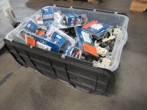 lot 893 image: WHOLESALE MIXED BIN OF MISCELLANEOUS DIMMER AND OTHER SWITCHES