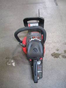 lot 39 image: CRAFTSMAN 42-cc 2-cycle 16-in Gas Chainsaw CMXGSAMY426S