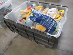 lot 913 image: WHOLESALE MIXED BIN OF MISCELLANEOUS GAS APPLIANCE CONNECTING HOSES