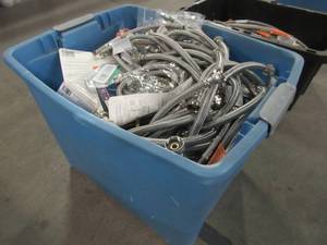 lot 922 image: WHOLESALE MIXED BIN OF MISCELLANEOUS CONNECTING SUPPLY LINES