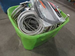 lot 923 image: WHOLESALE MIXED BIN OF MISCELLANEOUS INLET AND SUPPLY LINES FOR WASHING MACHINE