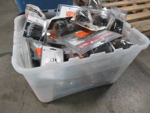 lot 927 image: WHOLESALE MIXED BIN OF MISCELLANEOUS PLUMBING FITTINGS AND PARTS