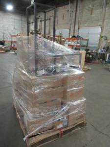 lot 204 image: WHOLESALE MIXED PALLET OF MISCELLANEOUS LIGHTING