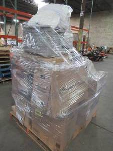 lot 211 image: WHOLESALE MIXED PALLET OF MISCELLANEOUS TOILET BOWLS, TANKS AND SEATS