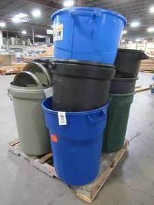 lot 242 image: WHOLESALE MIXED PALLET OF MISCELLANEOUS GARBAGE AND RECYCLE BINS (MAY BE USEDMISSING COVERS)