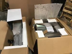 lot 34 image: PALLET WITH RANGE HOOD AND SINK SEE PICS AND DESCRIPTION
