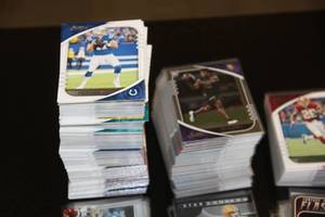 2020 Absolute Football Lot  350 Cards