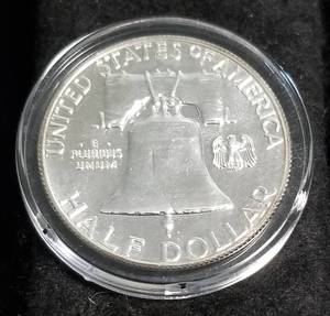 1962 PROOF KENNEDY HALF DOLLAR IN AIRTITE