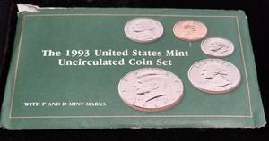 1993 US MINT SET & 8 X US $2 BILLS