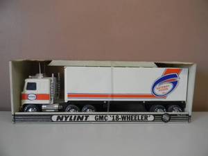 lot 6 image: VINTAGE NYLINT GMC 18 WHEELER GATEWAY FOODS SEMI TRUCK & TRAILER - STILL IN BOX - STEEL TOY TRUCK - SEE PICTURES