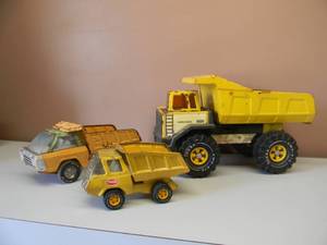 lot 8 image: 2 - VINTAGE TONKA TRUCKS - Large Metal Tonka Turbo Diesel Dump Truck Yellow Mag Wheels XMB-975 & TONKA DUMP TRUCK - PLUS A VINTAGE NYLINT TRUCK - SEE PICTURES