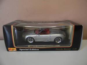 lot 13 image: MAISTO 118 SCALE PORSCHE BOXSTER - NEW IN BOX - SEE PICTURES