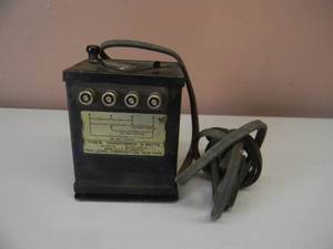 lot 39 image: VINTAGE THE LIONEL CORPORATION TYPE W TRANSFORMER 115V 75W - SEE PICTURES