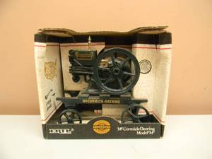 lot 45 image: ERTL 16 SCALE DIE CAST McCORMICKDEERING MODEL M GAS ENGINE - NEW IN BOX - SEE PICTURES