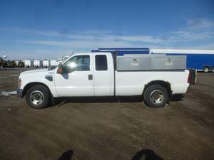 lot 4 image: 2009 Ford F 350 Super Duty # 1468