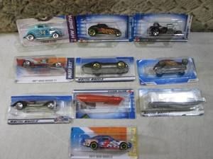 Assorted Hot Wheels  EC1...
