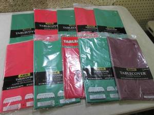 Lot of 10 Plastic Tablecovers Assor...