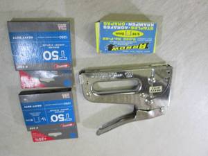 Arrow T-50 Staple Gun with Staples ...