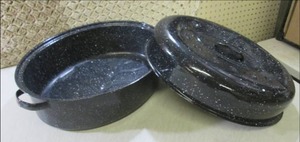 Large Pan with Lid  RM5...