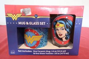lot 8 image: Wonder Woman Glass & Mug Set - NEW