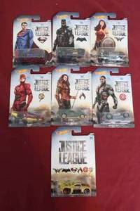 lot 29 image: Hot Wheels Justice League Complete Set 77 - NEW
