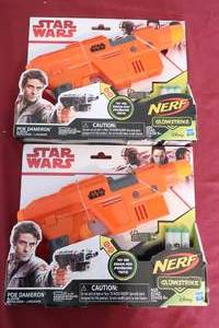 lot 44 image: 2 Star Wars Nerf Blasters - NEW