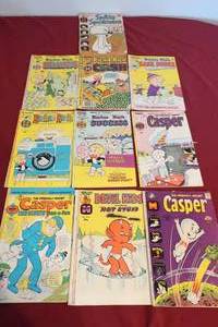 lot 60 image: 10 Vintage Harvey Comic Books