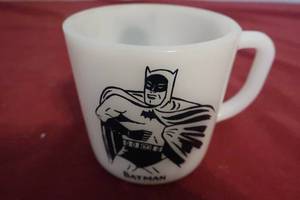 lot 70 image: Vintage Batman Mug