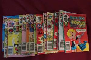 lot 85 image: 17 Vintage Comic Digest Books