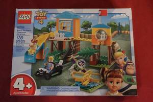 lot 108 image: Toy Story 4 LEGO Set - NEW