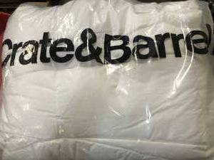 LaCrosse LightweightMedium Warmth White King Down Alternative Comforter, C3H8-K-WHITE, NEW