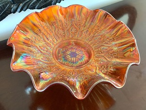 lot 13 image: Absolutely Stunning Fenton Carnival Glass- Amberina