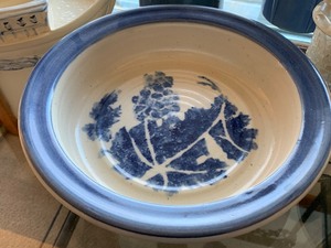 lot 24 image: Home Decor Items