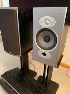 lot 35 image: Three Polk Audio (RTi6 and CSi3) Speakers