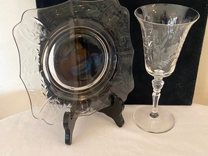 lot 63 image: Vintage Stemware and Luncheon Plates