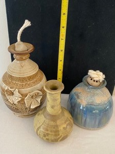 lot 137 image: Three Pieces of Decorative Pottery