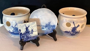 lot 144 image: Blue Delft Items and More