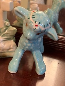 lot 149 image: Vintage Lamb Lamp and Figurines